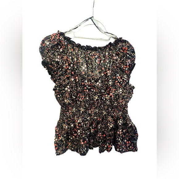 EUC Smocked Floral top - Medium - Picture 2 of 4